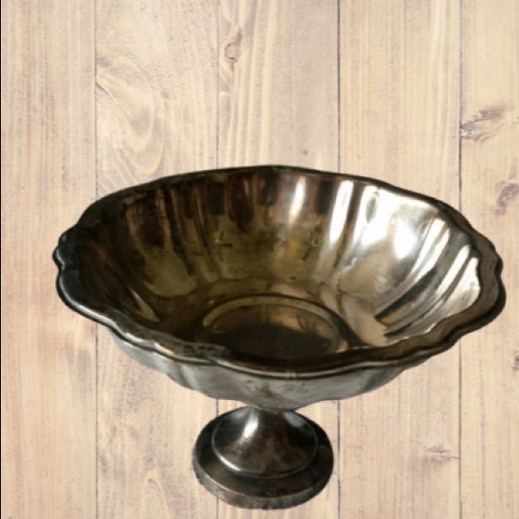 WM ROGERS VINTAGE SILVER PLATED FOOTED CANDY DISH - Picture 2 of 2